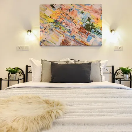 Perfect Stay: Urban Heaven In Aviatiei Business Area *