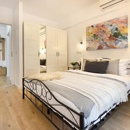 Perfect Stay: Urban Heaven In Aviatiei Business Area