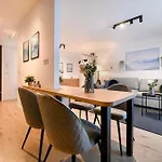 公寓 Perfect Stay: Urban Heaven In Aviatiei Business Area