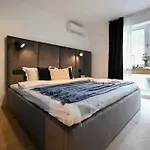 Perfect Stay: Urban Heaven In Aviatiei Business Area 公寓 布加勒斯特
