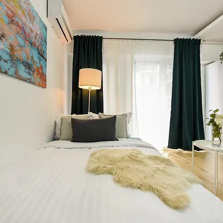 Perfect Stay: Urban Heaven In Aviatiei Business Area Apartmán